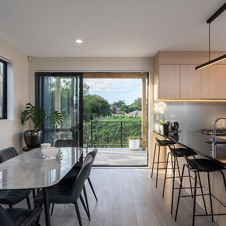 Modern Immaculate Residence In Mount Wellington Auckland Bagian luar foto